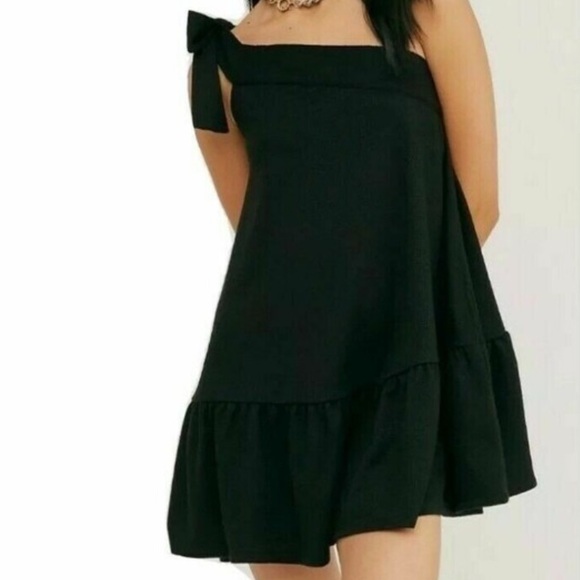Free People Avery One Shoulder Black Mini Dress Ruffle Hem Pockets - Picture 1 of 4